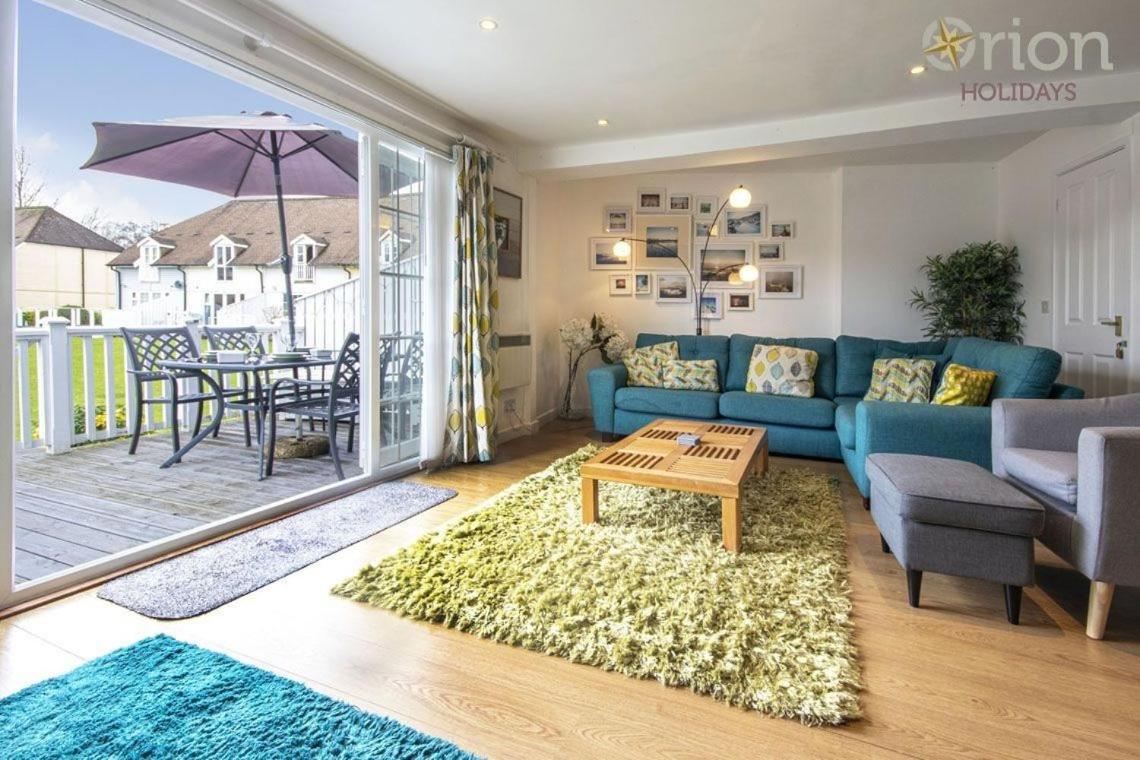 Isis Lakes 84 - Tortola Lodge South Cerney Luaran gambar